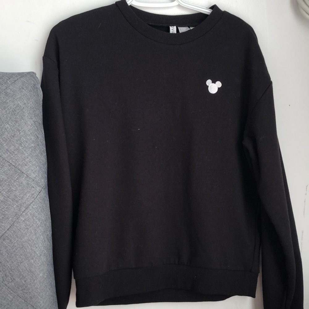 H&M Mickey Mouse sweater